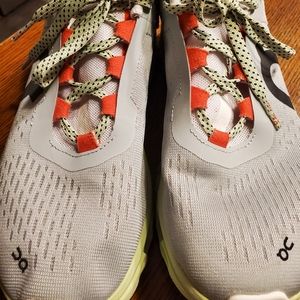 On Cloud Monster womens sneakers size 7